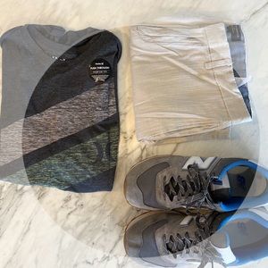 BANANA REPUBLIC KHAKI AIDEN CLUB SHORT. SIZE 33.